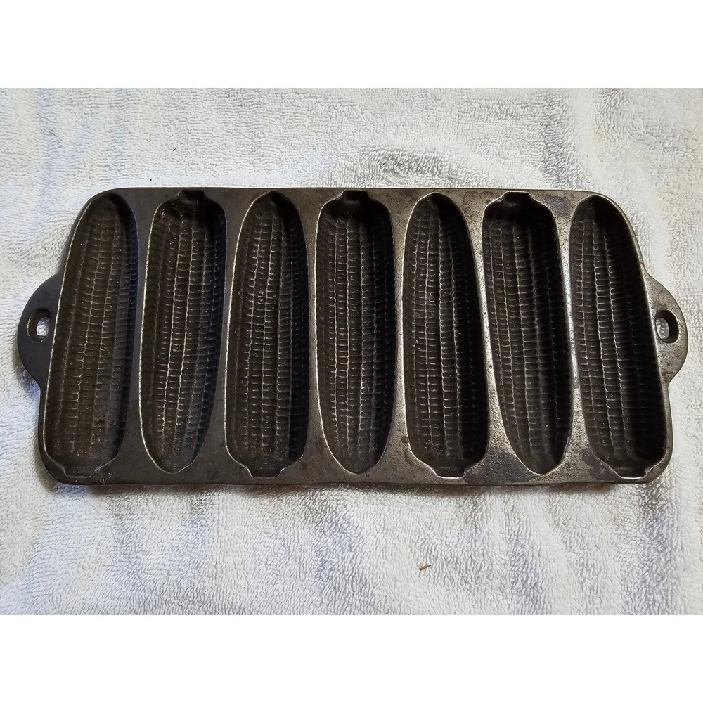 Vintage Cast Iron Cornbread Pan 7 Ear‎ Corn Cob Mold Baking Pan